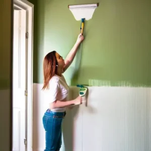 Перекраска стен: как подготовить и сделать без полос