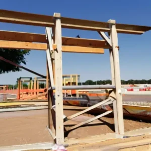 Строительные работы летом: риски жары