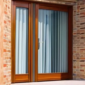 Портал из дерева: как избежать трещин и рассыхания