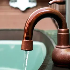 Ржавая вода из крана: причины и кому жаловаться