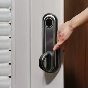 Почему дверь не закрывается: 10 причин и способы исправления