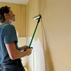 Как красить стены валиком без полос: техника и инструменты