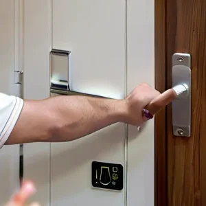 Чек-лист приемки дверей: зазоры, замки, фурнитура