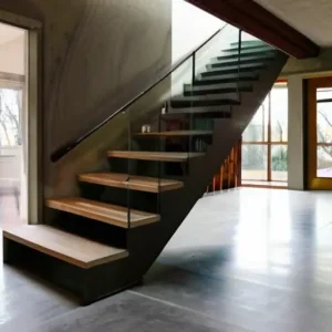 Лестницы в доме: бетонные или металлические