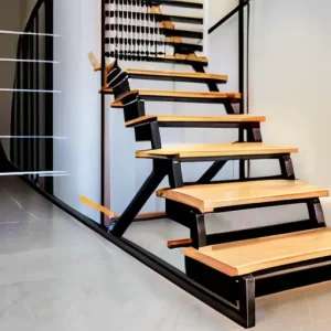 Металлокаркас лестницы: когда удобен